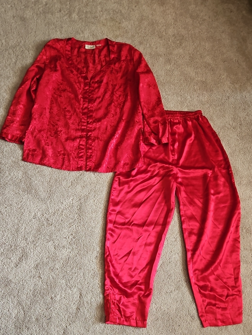 Vintage Victoria's Secret Gold Label Women's Red Satin Pajama Set
